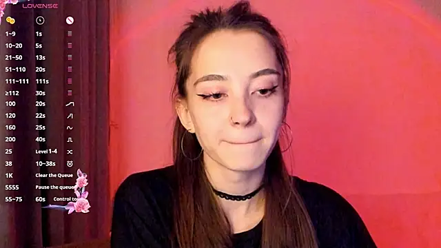 Snapshot of EvaBradley chatting on October 8, 2025, 6:27 pm EvaBradley online show from October 8, 2025, 6:27 pm