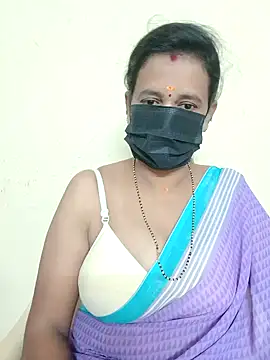 Snapshot of akshara_22 chatting on December 14, 2024, 3:04 pm akshara 22 online show from December 14, 2024, 3:04 pm