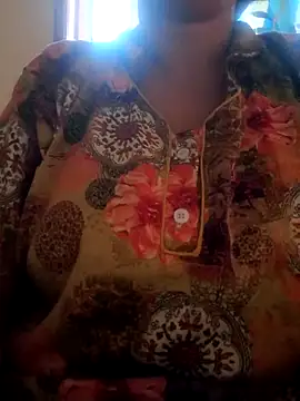 Snapshot of akshara_22 chatting on October 18, 2025, 11:33 am akshara 22 online show from October 18, 2025, 11:33 am