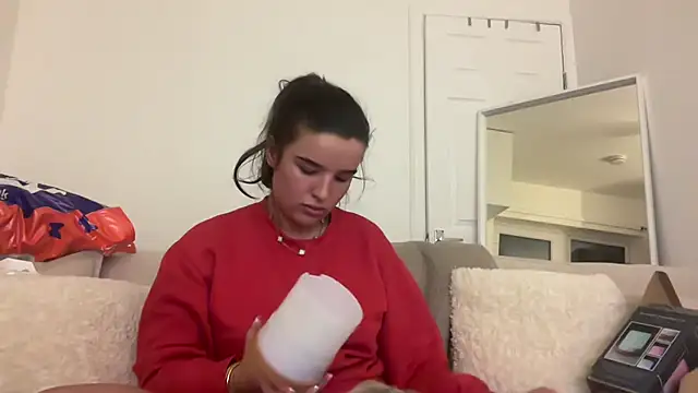 Snapshot of maisiesmithx chatting on January 21, 2025, 12:25 am maisiesmithx online show from January 21, 2025, 12:25 am