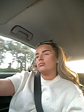 Snapshot of maisiesmithx chatting on October 27, 2025, 4:22 pm maisiesmithx online show from October 27, 2025, 4:22 pm