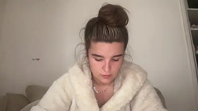 Snapshot of maisiesmithx chatting on October 31, 2025, 11:55 am maisiesmithx online show from October 31, 2025, 11:55 am