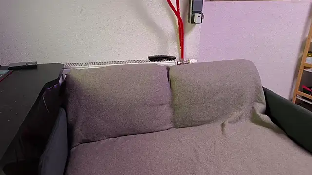 Snapshot of DrownMentallyyy chatting on February 19, 2025, 9:14 pm DrownMentallyyy online show from February 19, 2025, 9:14 pm