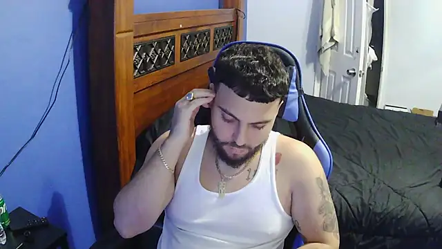 Snapshot of MasterKvn chatting on January 25, 2025, 6:01 am MasterKvn online show from January 25, 2025, 6:01 am