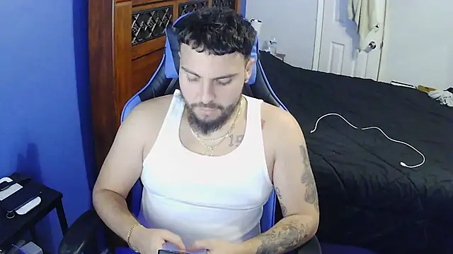 Snapshot of MasterKvn chatting on March 10, 2025, 8:37 am MasterKvn online show from March 10, 2025, 8:37 am