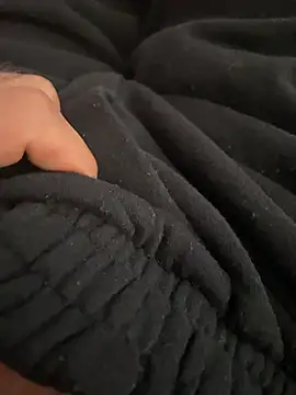 Snapshot of diege72 chatting on November 1, 2025, 1:35 pm diege72 online show from November 1, 2025, 1:35 pm