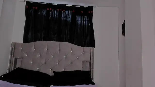 Snapshot of game_with_lesbians_ chatting on February 17, 2025, 10:25 pm game with lesbians online show from February 17, 2025, 10:25 pm