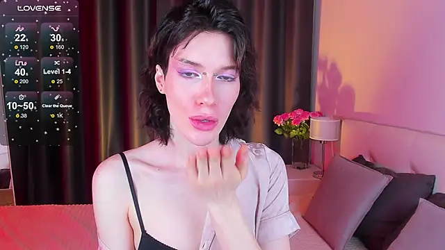 Snapshot of Kolette_Gray chatting on February 6, 2025, 10:04 am Kolette Gray online show from February 6, 2025, 10:04 am