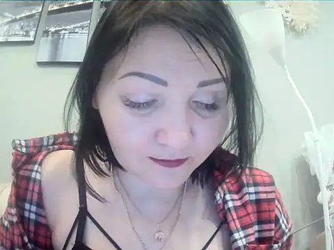 ClaireSunset online show from January 7, 2025, 4:59 pm