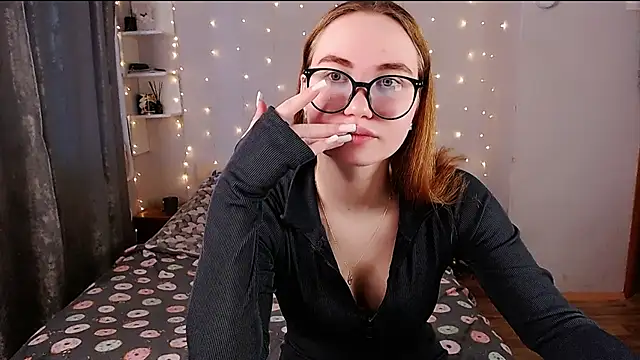 Miya Mark online show from December 11, 2024, 7:20 am