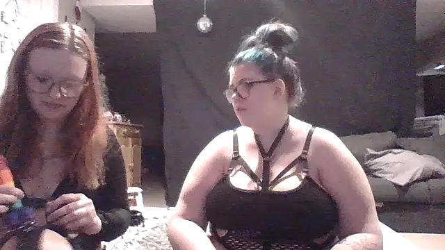 Snapshot of angel_star420864 chatting on December 20, 2024, 2:30 am angel star420864 online show from December 20, 2024, 2:30 am