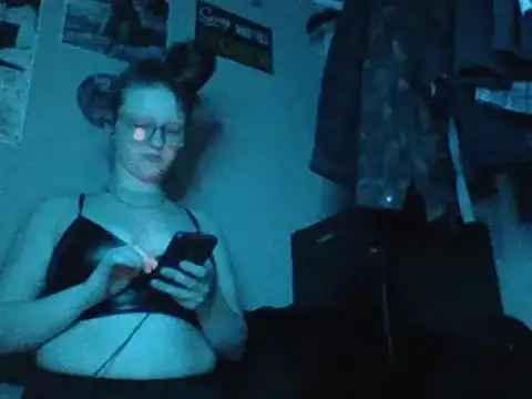 Snapshot of angel_star420864 chatting on January 2, 2025, 3:48 am angel star420864 online show from January 2, 2025, 3:48 am