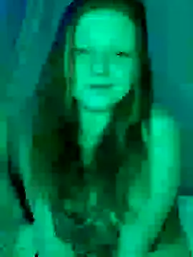 Snapshot of angel_star420864 chatting on February 10, 2025, 3:57 am angel star420864 online show from February 10, 2025, 3:57 am