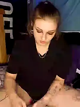 Snapshot of angel_star420864 chatting on February 27, 2025, 3:47 am angel star420864 online show from February 27, 2025, 3:47 am