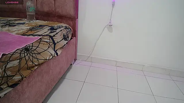 Snapshot of AMBER_LOVE22 chatting on December 14, 2024, 7:03 pm AMBER LOVE22 online show from December 14, 2024, 7:03 pm