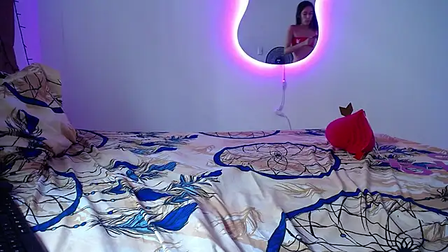 Snapshot of AMBER_LOVE22 chatting on February 14, 2025, 6:40 pm AMBER LOVE22 online show from February 14, 2025, 6:40 pm