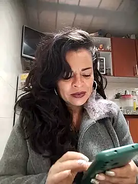 Snapshot of NATHALIA-28_ chatting on February 12, 2025, 9:11 pm NATHALIA-28 online show from February 12, 2025, 9:11 pm