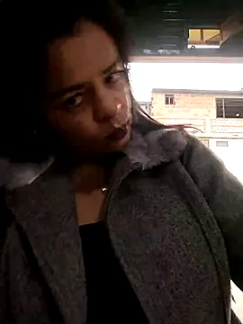 Snapshot of NATHALIA-28_ chatting on February 25, 2025, 9:35 pm NATHALIA-28 online show from February 25, 2025, 9:35 pm