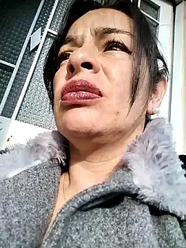 Snapshot of NATHALIA-28_ chatting on February 28, 2025, 9:44 pm NATHALIA-28 online show from February 28, 2025, 9:44 pm