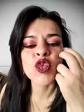 Snapshot of NATHALIA-28_ chatting on March 3, 2025, 12:16 pm NATHALIA-28 online show from March 3, 2025, 12:16 pm