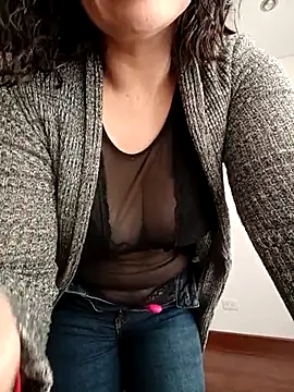 Snapshot of NATHALIA-28_ chatting on September 14, 2025, 12:15 pm NATHALIA-28 online show from September 14, 2025, 12:15 pm