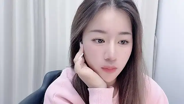 Snapshot of chloe-01 chatting on December 5, 2024, 3:28 pm chloe-01 online show from December 5, 2024, 3:28 pm