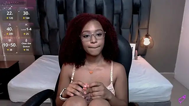 Snapshot of Lorena_Vieira_ chatting on January 7, 2025, 7:59 pm Lorena Vieira  online show from January 7, 2025, 7:59 pm