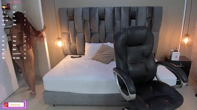 Snapshot of Lorena_Vieira_ chatting on March 10, 2025, 8:12 pm Lorena Vieira  online show from March 10, 2025, 8:12 pm