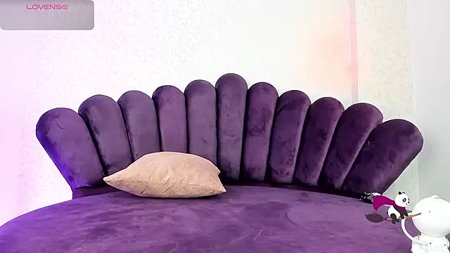 Snapshot of sofi_soft_ chatting on October 17, 2025, 5:04 pm sofi soft  online show from October 17, 2025, 5:04 pm