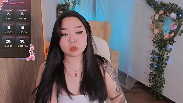 Snapshot of mei_honey_ chatting on December 27, 2024, 5:42 am mei honey  online show from December 27, 2024, 5:42 am