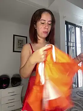HannaSmiith online show from October 1, 2025, 11:38 am