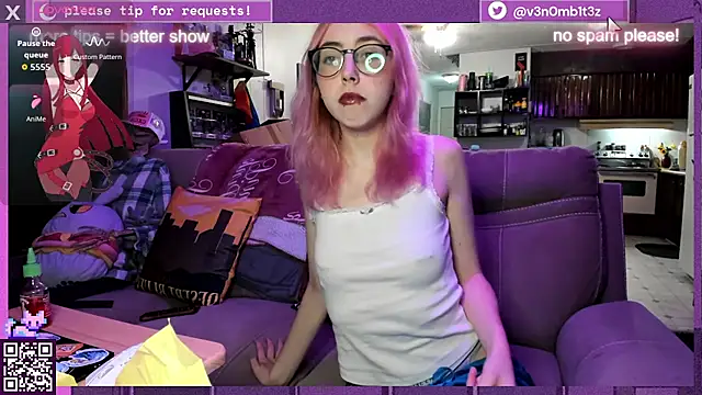 Snapshot of v3n0mb1t3z chatting on November 5, 2025, 1:49 am v3n0mb1t3z online show from November 5, 2025, 1:49 am