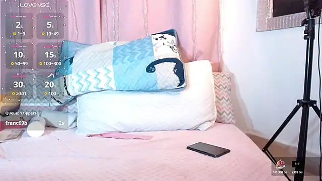 Snapshot of pamela_ chatting on February 26, 2025, 2:04 am pamela online show from February 26, 2025, 2:04 am