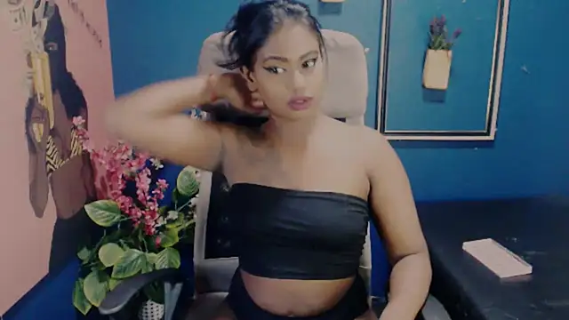 Snapshot of Littleindianmilf chatting on September 11, 2025, 9:31 am Littleindianmilf online show from September 11, 2025, 9:31 am