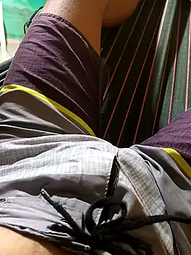 Snapshot of 1995eduardo chatting on February 2, 2025, 1:45 am 1995eduardo online show from February 2, 2025, 1:45 am