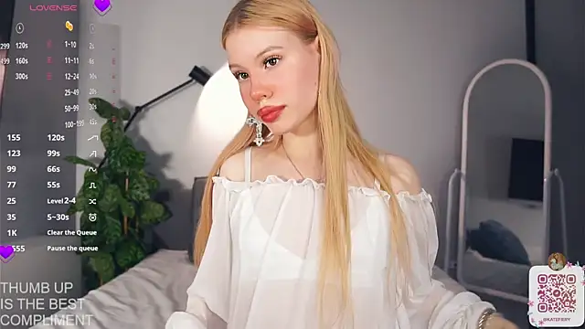 Snapshot of ZaraDudley chatting on March 6, 2025, 6:26 pm ZaraDudley online show from March 6, 2025, 6:26 pm