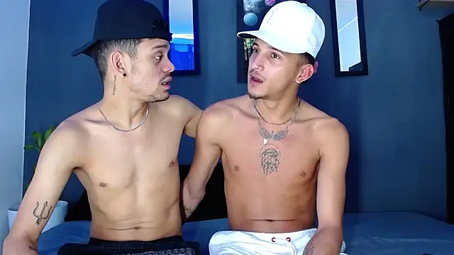 Snapshot of Friendsofeverything_ chatting on December 13, 2024, 1:12 pm Friendsofeverything  online show from December 13, 2024, 1:12 pm