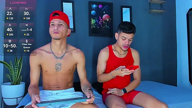 Snapshot of Friendsofeverything_ chatting on February 21, 2025, 11:44 am Friendsofeverything  online show from February 21, 2025, 11:44 am