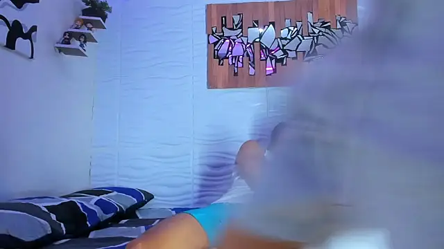 Snapshot of Friendsofeverything_ chatting on September 17, 2025, 1:57 pm Friendsofeverything  online show from September 17, 2025, 1:57 pm