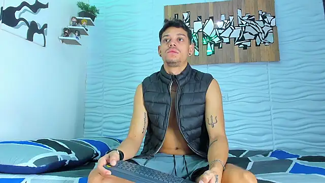 Snapshot of Friendsofeverything_ chatting on September 19, 2025, 1:45 pm Friendsofeverything  online show from September 19, 2025, 1:45 pm