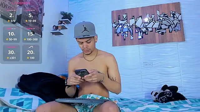 Snapshot of Friendsofeverything_ chatting on October 9, 2025, 12:58 pm Friendsofeverything  online show from October 9, 2025, 12:58 pm