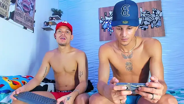 Snapshot of Friendsofeverything_ chatting on October 10, 2025, 1:04 am Friendsofeverything  online show from October 10, 2025, 1:04 am