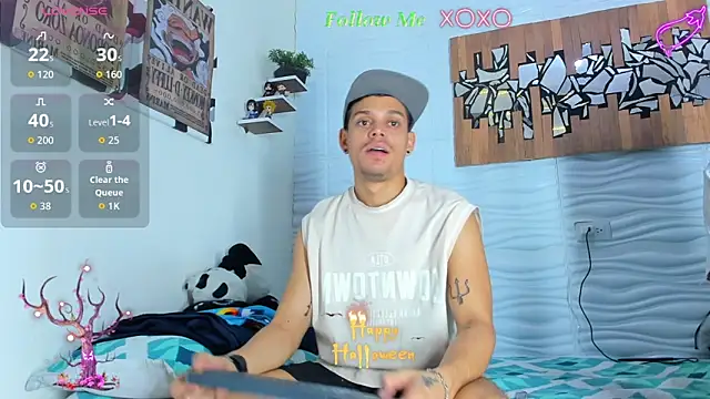 Snapshot of Friendsofeverything_ chatting on October 14, 2025, 9:04 pm Friendsofeverything  online show from October 14, 2025, 9:04 pm