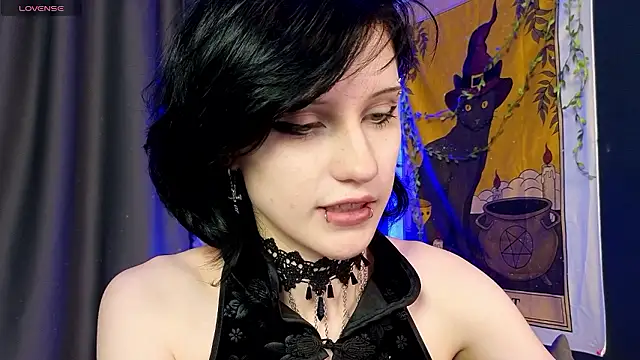 Snapshot of dark_vamp_ chatting on December 4, 2024, 3:15 am dark vamp  online show from December 4, 2024, 3:15 am