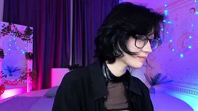 Snapshot of dark_vamp_ chatting on December 22, 2024, 9:09 pm dark vamp  online show from December 22, 2024, 9:09 pm