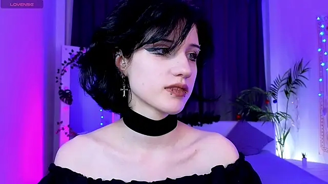 Snapshot of dark_vamp_ chatting on December 25, 2024, 9:00 pm dark vamp  online show from December 25, 2024, 9:00 pm