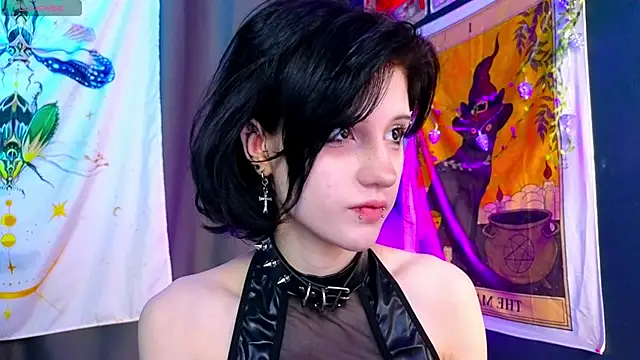 Snapshot of dark_vamp_ chatting on December 28, 2024, 8:58 pm dark vamp  online show from December 28, 2024, 8:58 pm