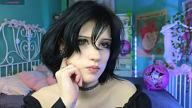 Snapshot of dark_vamp_ chatting on February 20, 2025, 8:36 pm dark vamp  online show from February 20, 2025, 8:36 pm