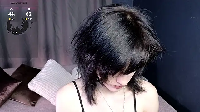 Snapshot of dark_vamp_ chatting on October 2, 2025, 1:07 pm dark vamp  online show from October 2, 2025, 1:07 pm