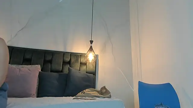 angelswets online show from January 20, 2025, 1:53 pm